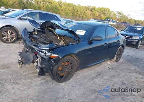 2019 Alfa Romeo Giulia Ti Sport Awd z USA, uszkodzony, nr VIN ZARFANBN9K7613084